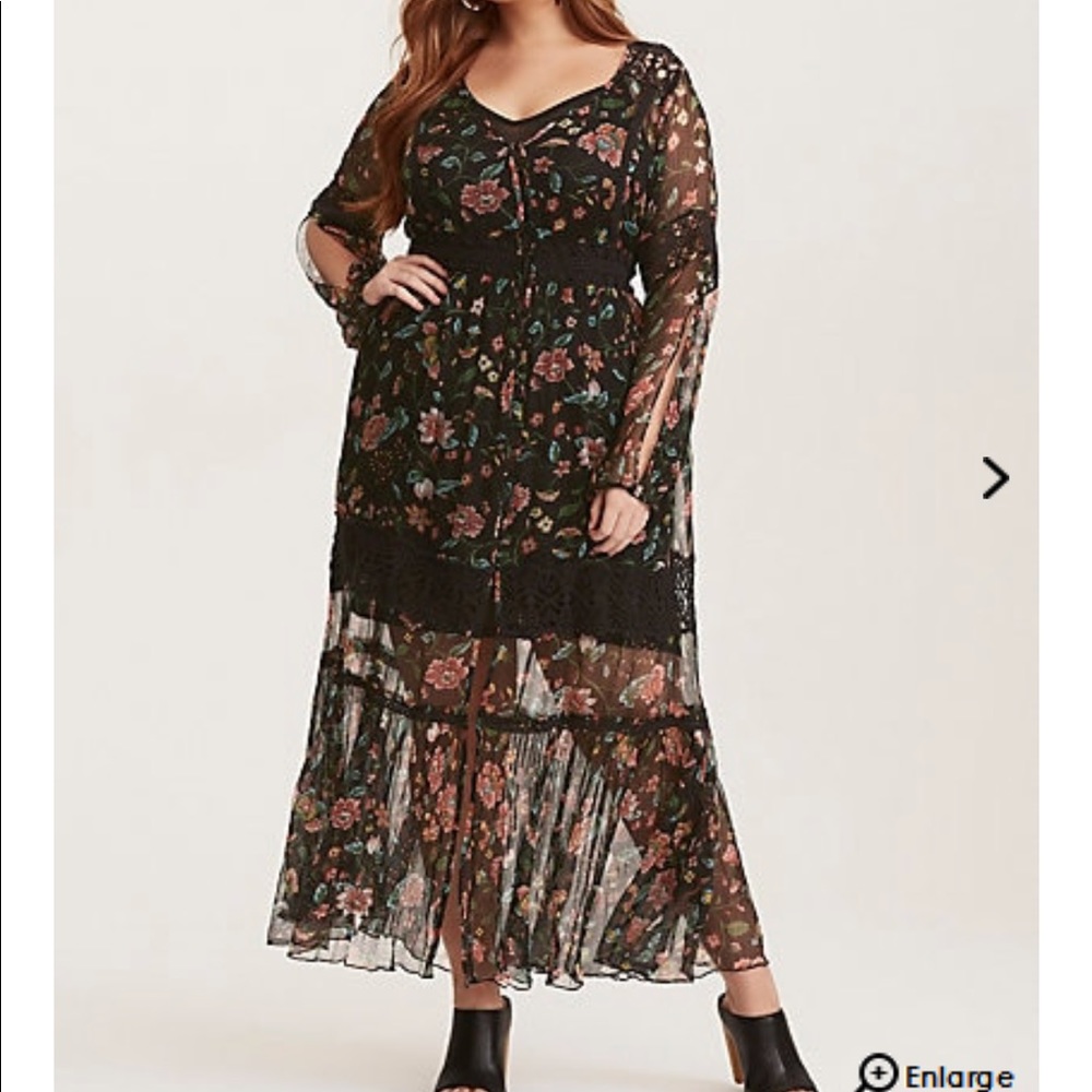 Floral Inset Crochet Maxi Dress Plus NWOT